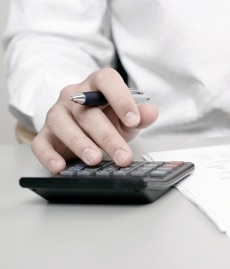 450-Euro-Job und Hartz 4: Ein Freibetrag von 100 Euro pro Monat wird gewährt.