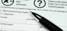 Nehmen Sie sich Zeit und füllen Sie den Hartz-4-Antrag gewissenhaft aus.