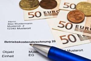 Während Hartz 4 weniger Wasserkosten und andere Nebenkosten verursacht? Die Rückzahlung geht i. d. R. an das Jobcenter.