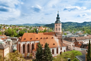 Die Kirchen und andere Religionsgemeinschaften sind wichtige soziale Träger.